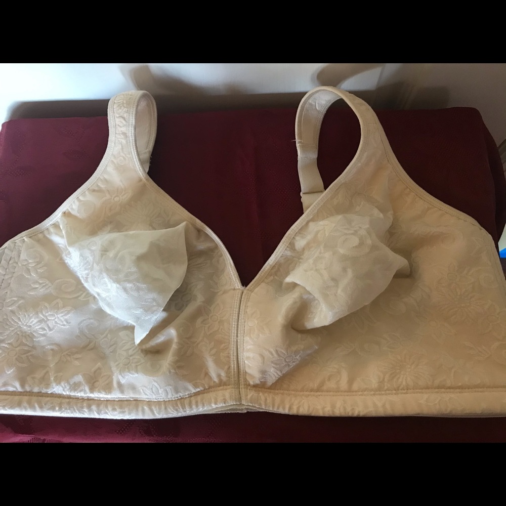 Enchanted Wirefree Bra Style 72882 Size 46DD